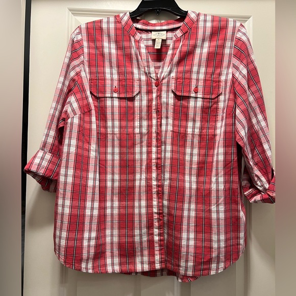 St John’s Bay Women’s Plus plaid button up long sleeve shirt. Size 1X - Picture 1 of 4